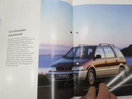 Mitsubishi Space Wagon 1998 -myyntiesite / sales brochure