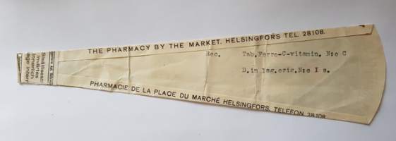 Apoteket vid Salutorget Helsingfors, 1943, resepti signatuuri