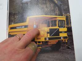 Volvo BM 425 C -myyntiesite / sales brochure
