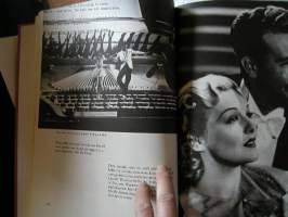 A.PICTORIAL HISTORY OF THE MOVIE MUSICAL.A by JOHN SPRINGER  introduction by  GENE KELLY   vakitan tarjous helposti paketti 19x36 x60 cm paino 35kg 5e.