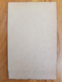 CDV - Visiittikorttivalokuva. Kansallisatelieri Punavuorenkatu 1 Helsinki. Perustettu ennen v. 1912 lopetettu 1920-1929.