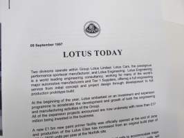 Lotus -myyntiesite / Lehdistökansio / sales brochure / press release kit