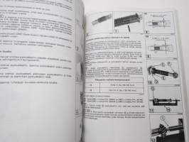 OMC Johnson - Evinrude outboards mallit - 125C, 130, 200, 225, 250, 300 90 LV - Huolto-ohjekirja -service manual in finnish