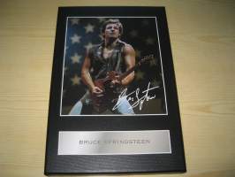 Bruce Springsteen, canvastaulu, koko 20 cm x 30 cm. Tehty 50 numeroitua kappaletta. Hieno esim. lahjaksi.