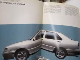 Seat Toledo 1991, myyntiorganisaation sisäiseen käyttöön tarkoitettu englanninkielinen esite -myyntiesite / sales brochure