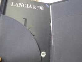 Lancia k 1998 -lehdistökansio / myyntiesite / sales brochure