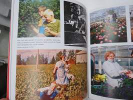 Polulta tielle - kuvia ja muistoja 80-vuotiaan Rinnekodin (Rinnekoti) matkan varrelta