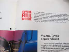 Toyota Mallisto 1989 -myyntiesite / sales brochure