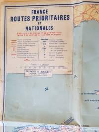 Ranskan kartta, France Routes Prioritaires et Nationales. Copyright by Blondel la Rougery 9813_2_ 1954. Suoraan kankaalle painettu.
