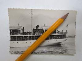 Matkustajalaiva -valokuva / photograph, passenger ship