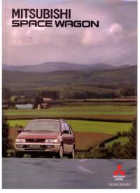 Mitsubishi Space Wagon - myyntiesite.Kesäkuu  1995.Sivuja 19.Tekniset  tiedot.varustetaso. Laadukkaita kuviaulkoa, sisältää,  renkaiden  kiinnityksestä jne.