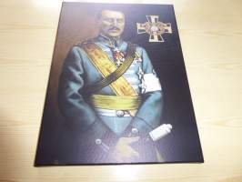 Mannerheim, canvastaulu, koko 30 cm x 40 cm. Tehty 50 numeroitua kappaletta. Hieno esim. lahjaksi.