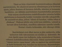 Onnellisia lehmiä ja viisauta ihmisiä. Elämää saariston luontaistaloudessa ja sen muutoksia