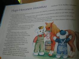 ti-ti nallen laululeikit.  vakitan tarjous helposti paketti. ..S ja  M KOKO   19x36 x60 cm paino 35kg  POSTIMAKSU  5e.