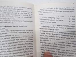 Koululaisautonkuljettajan käsikirja (1971)
