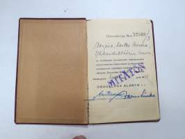 Elanto Osuuskirja 1938 nr 72509/3, Kerttu Aurora Norpio, Ylikonduktöörin rouva, joitakin leimauksia, mm. &quot;Tupakkakortti&quot; -co-op membership card
