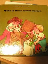 mikko ja minna saavat marsun.mikko ja minna -sarja  vakitan tarjous helposti paketti. ..S ja  M KOKO   19x36 x60 cm paino 35kg  POSTIMAKSU  5e.