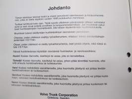 Volvo Kuorma-autot huoltokäsikirja Ryhmä 20 Versio 01 Yleistä D12A moottori -korjaamokirjasarjan osa