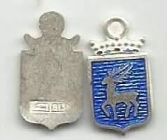 Ahvenanmaa   vaakuna hopea / emali 18x10  mm leimattu