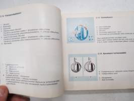 Mercedes-Benz 1222, 1417, 1717, 1922, 2420, 2629, 3229 mallit eri variaatioineen -käyttöohjekirja