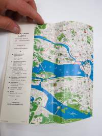 Stockholm - Kaupunki saarella - Matkailutiedonantoja 1961-62 - Tukholman opas / kartta