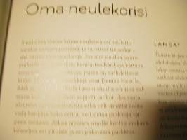 aidille  &amp; tyttärelle  vakitan tarjous helposti paketti. ..S ja  M KOKO   19x36 x60 cm paino 35kg  POSTIMAKSU  5e.