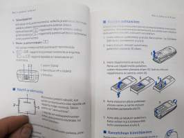 Nokia 1100 matkapuhelin / kännykkä -käyttöohjekirja
