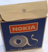 Nokia Savion Tehtaat - Valkoista eristysnauhaa, tuotepakkaus, 1956.