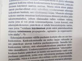 Elävä perintö - Vallankumouksellisen puolueen (NKP) leniniläiset periaatteet -poliittinen propagandakirja