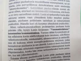 Elävä perintö - Vallankumouksellisen puolueen (NKP) leniniläiset periaatteet -poliittinen propagandakirja