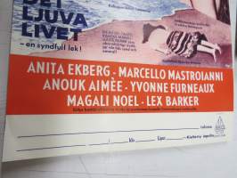 Ihana elämä - syntistä leikkiä, ohjaus Federico Fellini, osissa Anita Ekberg, Marcello Mastroianni, Anouk Aimèe -elokuvajuliste / movie poster