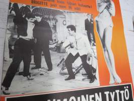 Hitonmoinen tyttö - Madamoiselle pigalle (Cette sacrée gamine), Brigitte Bardot (B.B.) -elokuvajuliste / movie poster