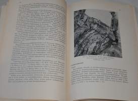 Suomen Geologinen yleiskartta Lehti C1-D1 HelsinkiKivilajikartan selitys