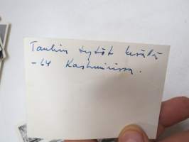 Kashmir / Intia 1963-64, suomalaisia alueella töissä -valokuvasarja 13 kpl / photographs, finns in Kashmere, India