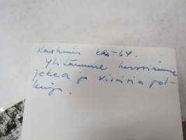 Kashmir / Intia 1963-64, suomalaisia alueella töissä -valokuvasarja 13 kpl / photographs, finns in Kashmere, India