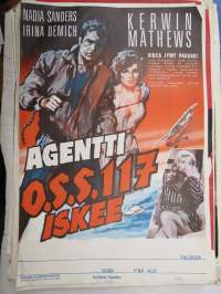 Agentti O.S.S. 117 iskee - Agent O.S.S. 117 slår till  -elokuvajuliste, Kerwin Mathews, Nadia Sanders, Irina Demich, Andre Hunebelle