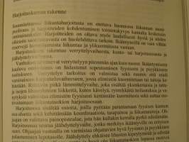 erityisliikunta I soveltavan liiknnan perusteet.vakitan tarjous helposti paketti 19x36 x60 cm paino 35kg 5e
