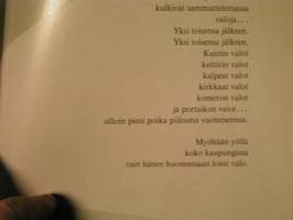 poika josta tuli pimeän ystävä.