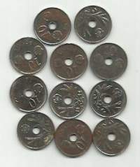 Sota-ajan reikärautaa / 1940-luvun 10 pennisiä Fe 11 kpl erä