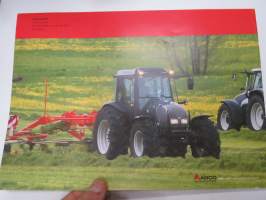 Valtra A-sarja A 72, A 82, A 92 -myyntiesite / sales brochure