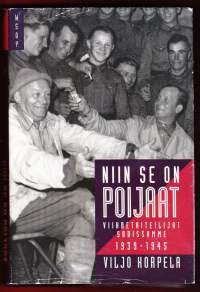 Niin se on poijaat - Viihdetaiteilijat sodissamme 1939-1945. Mukaansatempaava dokumenttisota-ajan viihdetoiminnasta ja viihdetaiteilijoista. Runsas kuvitus