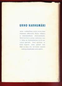 Nallen pakinoita, 1947. Karhumäen opettavaiseen ja ohjaavaan tyyliin kirjoitettu kirja pikkuväelle Nallen vaiheista ja ratkiriemullisista edesottamuksista.