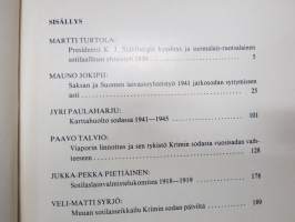 Sotahistoriallinen aikakauskirja 1, Ståhlbergin kyyditys, Suomi-Saksa laivastoyhteistyö, Karttahuolto 1941-45, Viapori ja sen tykistö, Sotamuistonäyttelyt 1941-1943