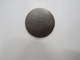 SVUL Etelä-Pohjanmaan seuramestaruus a. 17 v. sisäh. v. 1953 piiri -mitali / medal