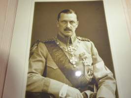 Mannerheim, uusintapainos valokuva, koko noin 20 cm x 28 cm. Hieno esim. lahjaksi ja/tai kehystettynä.