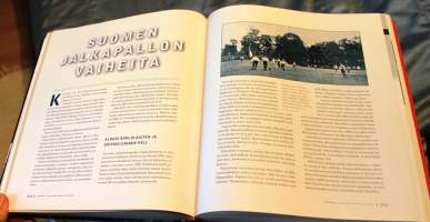 Jalkapallon pikkujättiläinen, 2003. Monipuolinen ja kattava tietokirja maailman suosituimmasta urheilulajista.