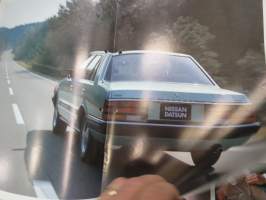 Nissan Laurel -myyntiesite / sales brochure