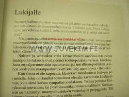Maamme puolustus