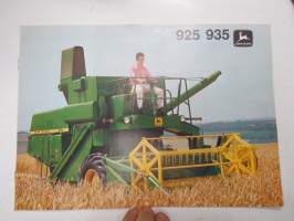 John Deere 925-935 leikkuupuimuri -myyntiesite / sales brochure, combined harvester