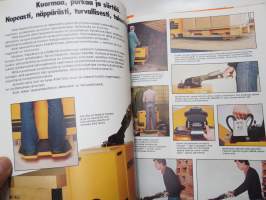 Still, Atlet -trukkien myyntiesitekansio / forklift sales brochures
